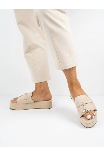 Šlepetės   kolorze Beige 2