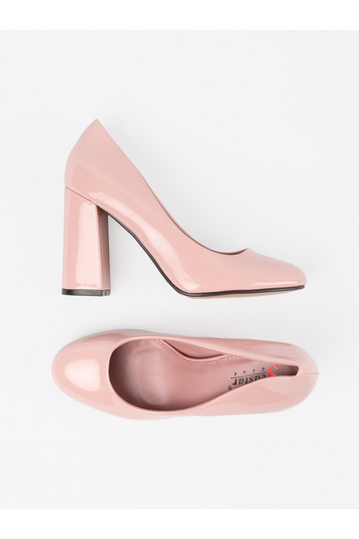 Rózowe  aukštakulniai ant kulno