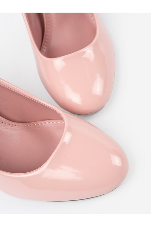 Rózowe  aukštakulniai ant kulno