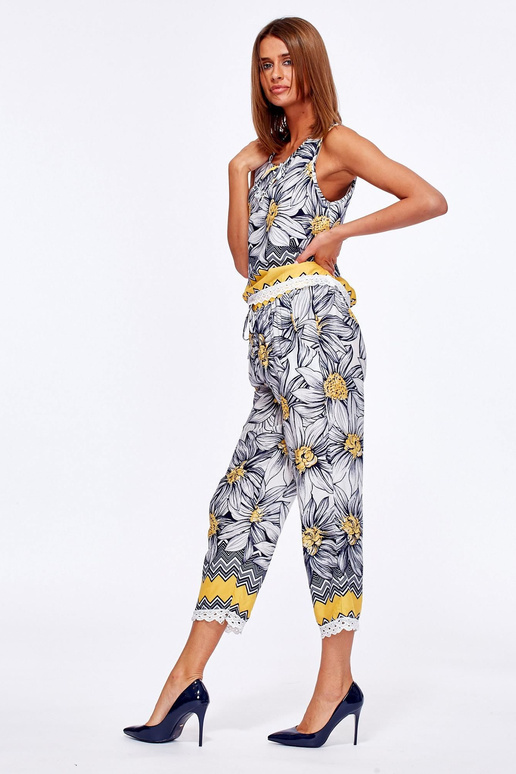 Dviejų dalių komplektas... Dviejų dalių komplektas...