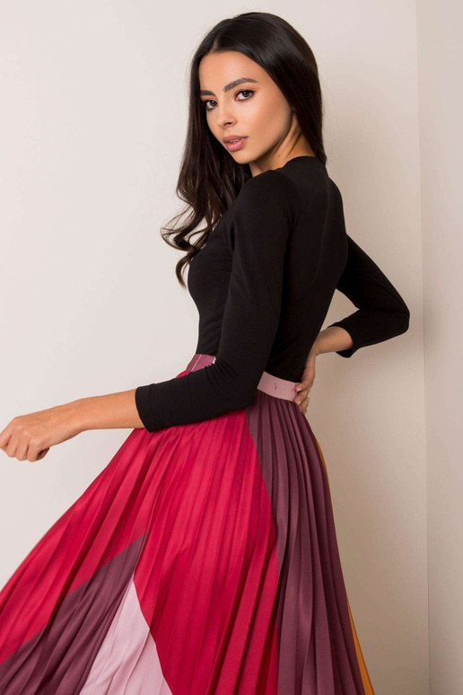 Reičelės juodas bodis Reičelės juodas bodis