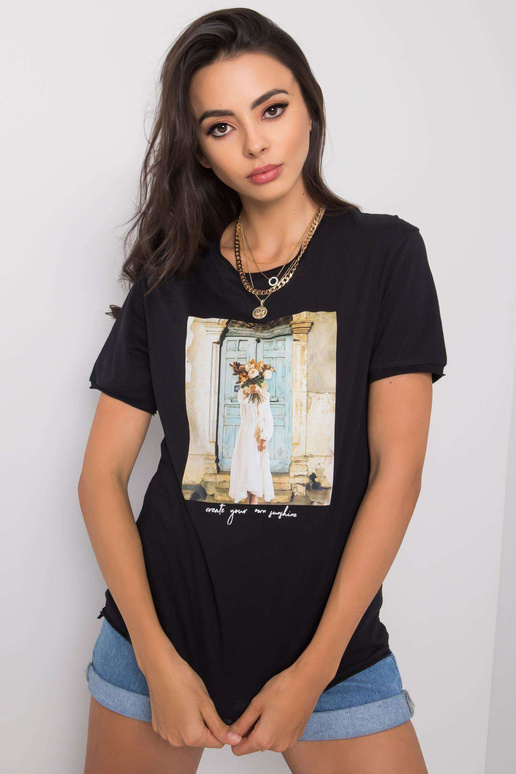 Juodi marškinėliai su Benthe raštu