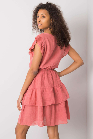 Rožinė suknelė su...