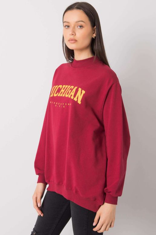 Bordo spalvos megztinis su raštu...