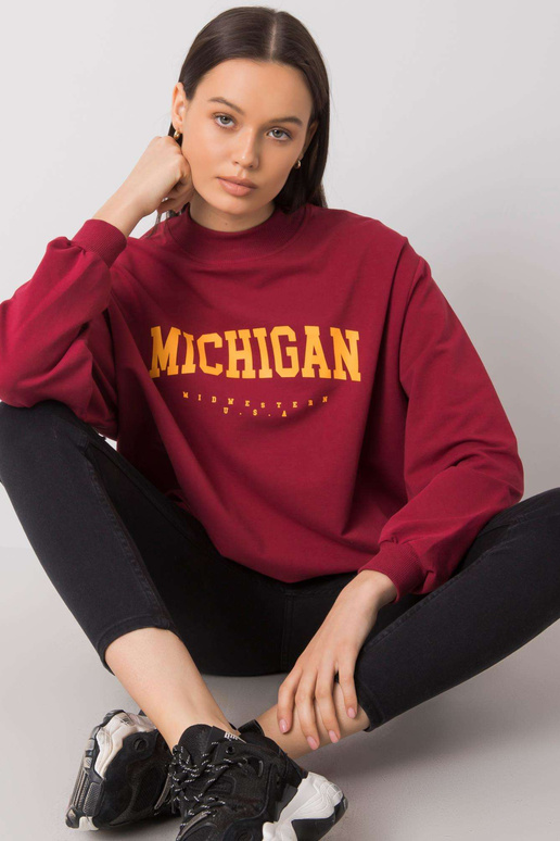 Bordo spalvos megztinis su raštu...