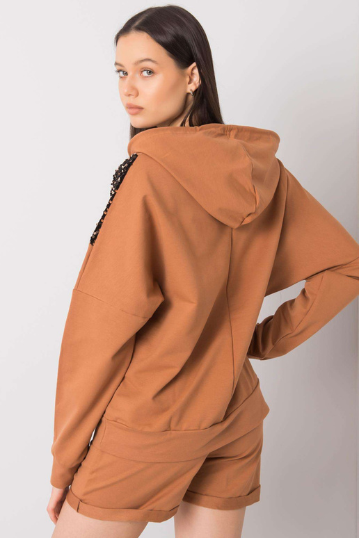 Kupranugarių rinkinys su Phylicia...