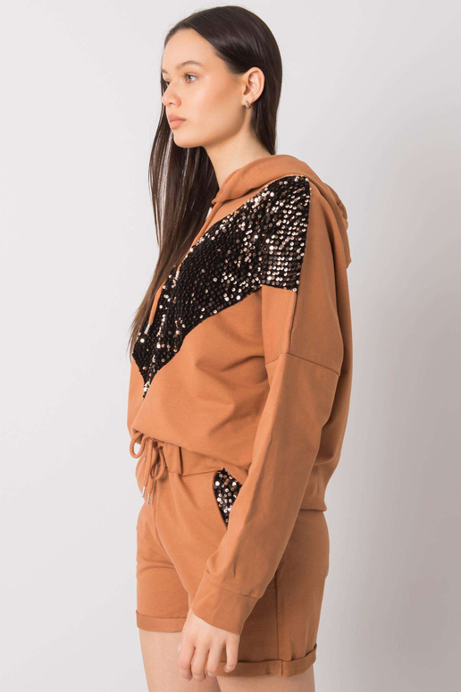 Kupranugarių rinkinys su Phylicia...