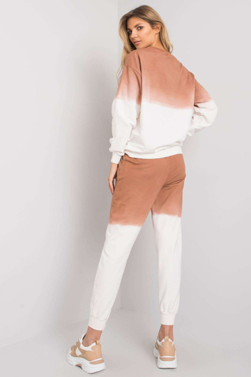 Šviesiai rudas komplektas...