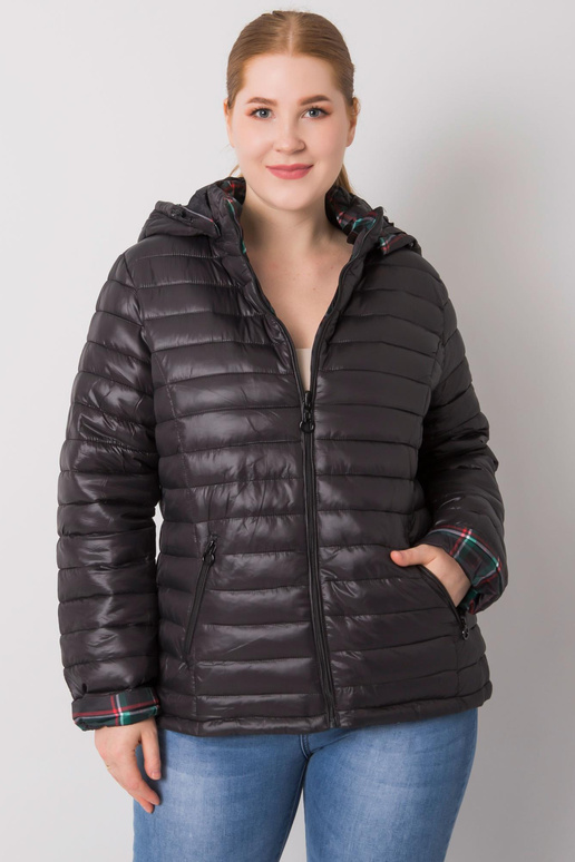 Juoda plius dydžio apverčiama Irfane...