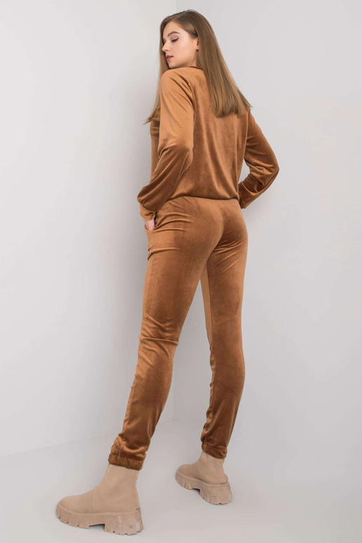 Kimberly šviesiai rudos spalvos...