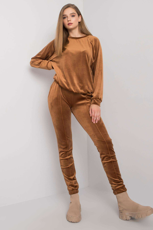 Kimberly šviesiai rudos spalvos...