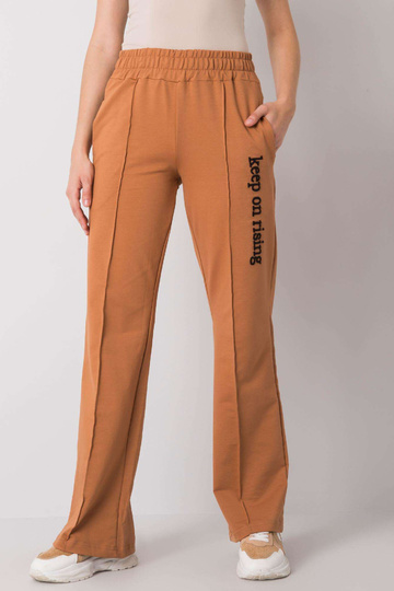 Dennis šviesiai rudos...