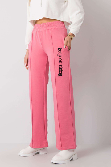 Dennis Pink tiesios kojos... 2