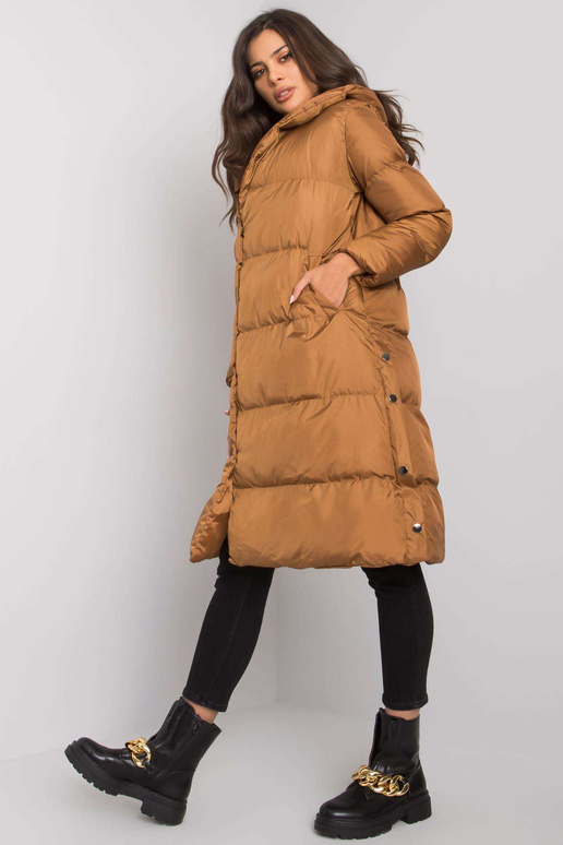 Ruda dygsniuota striukė su gobtuvu...