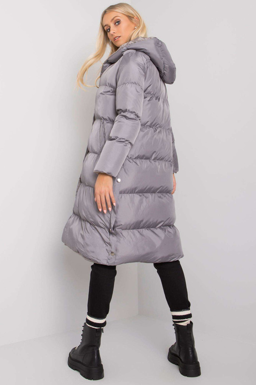 Tamsiai pilka dygsniuota striukė su... Tamsiai pilka dygsniuota striukė su...