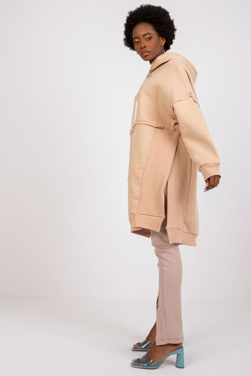 Smėlio spalvos ilgi megztiniai su... Smėlio spalvos ilgi megztiniai su...