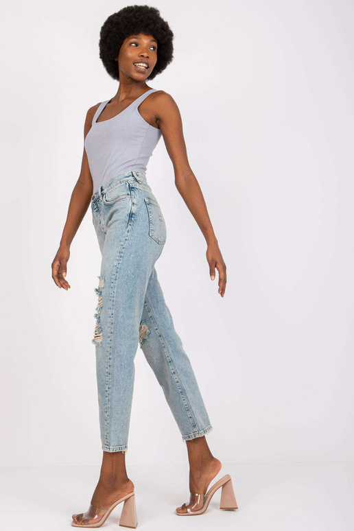 Šviesiai mėlyni tiesūs džinsai...