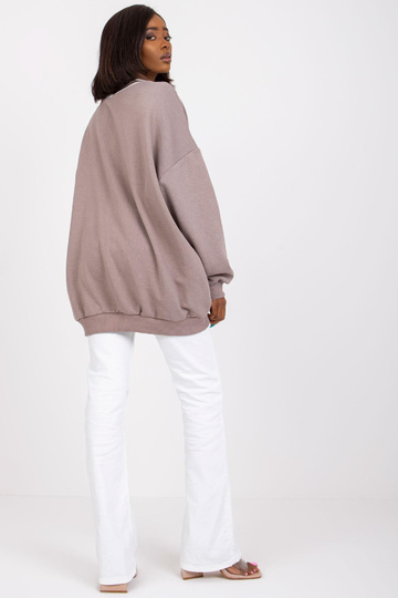 Suzanne tamsiai smėlio...