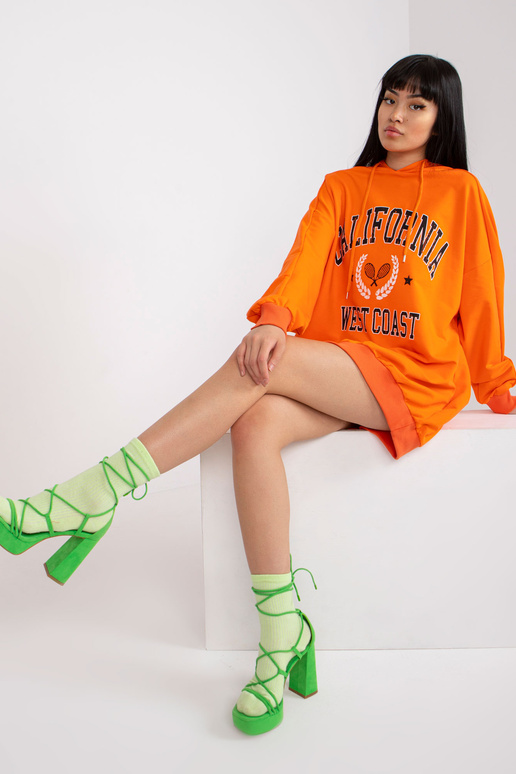 Oranžiniai oversize megztiniai su... Oranžiniai oversize megztiniai su...