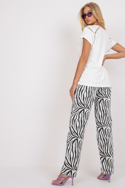 Ecru laisvalaikio palaidinė su V... Ecru laisvalaikio palaidinė su V...