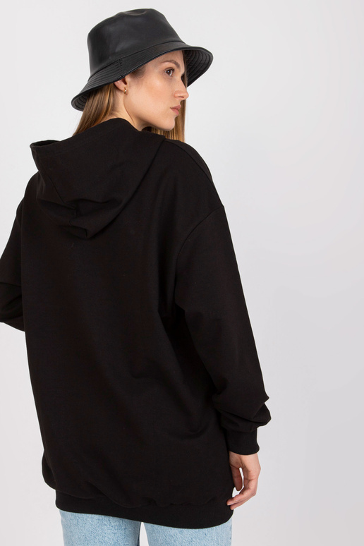 Juodas laisvas megztinis su gobtuvu... Juodas laisvas megztinis su gobtuvu...