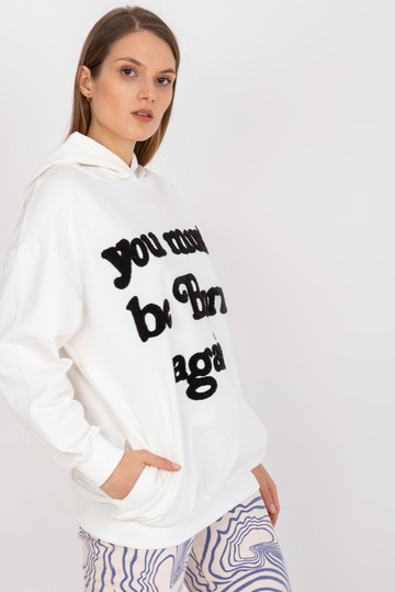 Ecru džemperis su gobtuvu