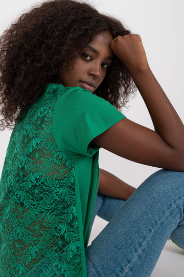 Tamsiai žalia laisva... 2