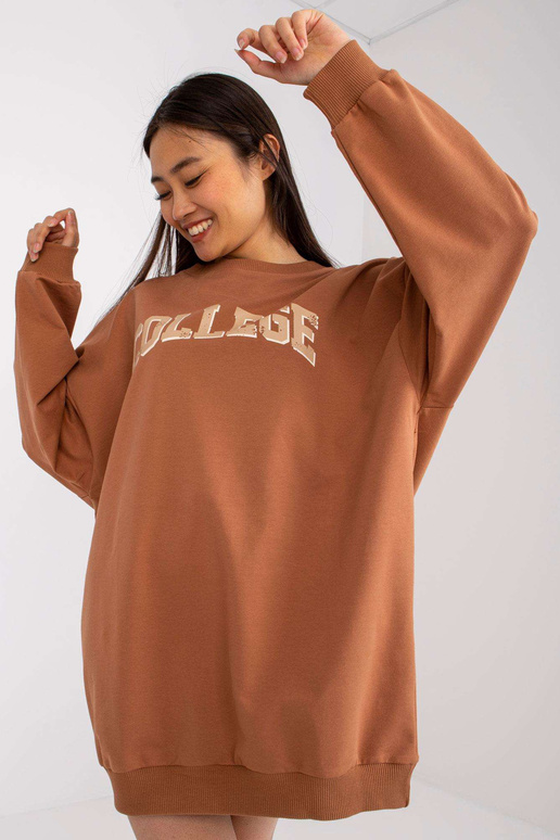 Šviesiai rudi ilgi megztiniai su... Šviesiai rudi ilgi megztiniai su...