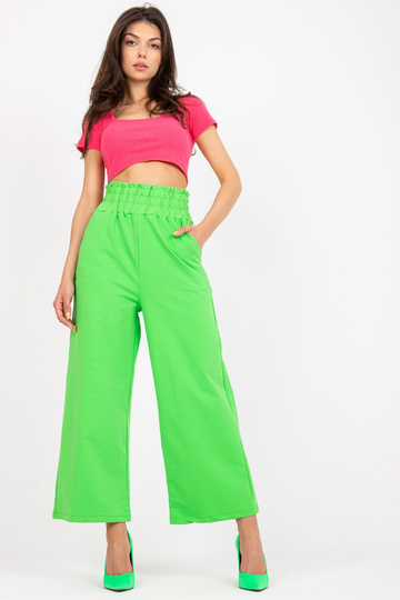 Šviesiai žalios Basic...