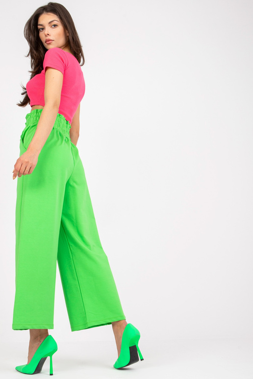 Šviesiai žalios Basic sportinės...