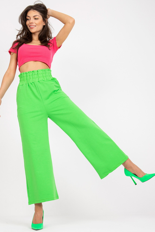 Šviesiai žalios Basic sportinės...