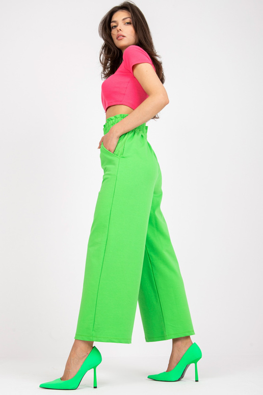 Šviesiai žalios Basic sportinės...