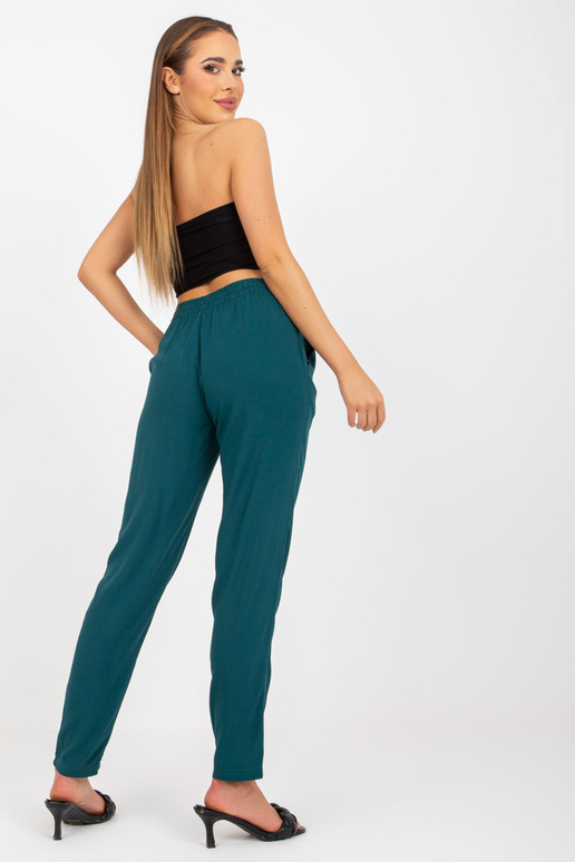 Tamsiai žalios lengvo audinio...