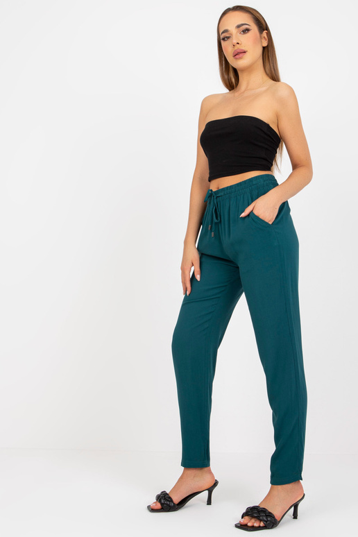 Tamsiai žalios lengvo audinio...