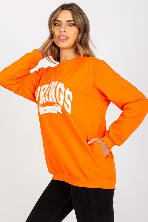 Oranžinės-baltos spalvos megztinis su... Oranžinės-baltos spalvos megztinis su...