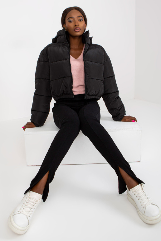 Iseline juoda trumpa žieminė striukė...