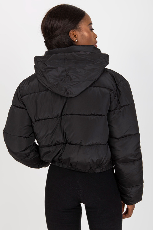 Iseline juoda trumpa žieminė striukė...