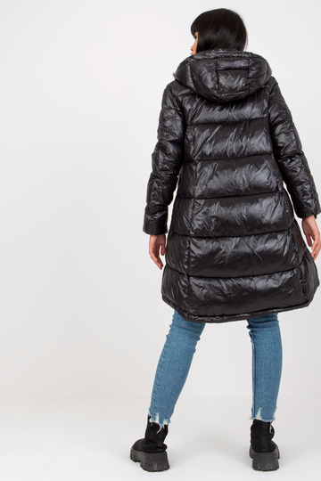 Juoda ilga žieminė striukė... 2