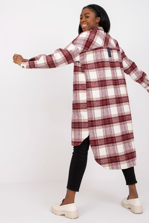 Bordo ir balti ilgi marškiniai vieno... Bordo ir balti ilgi marškiniai vieno...