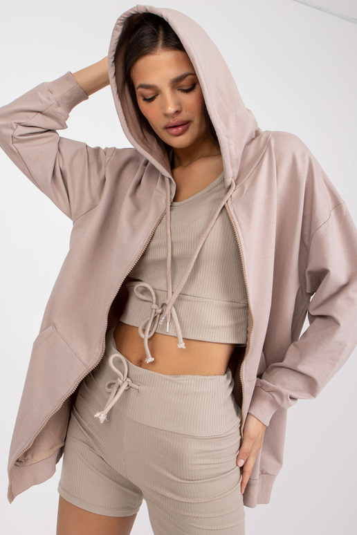 Smėlio spalvos trijų dalių bazinis... Smėlio spalvos trijų dalių bazinis...