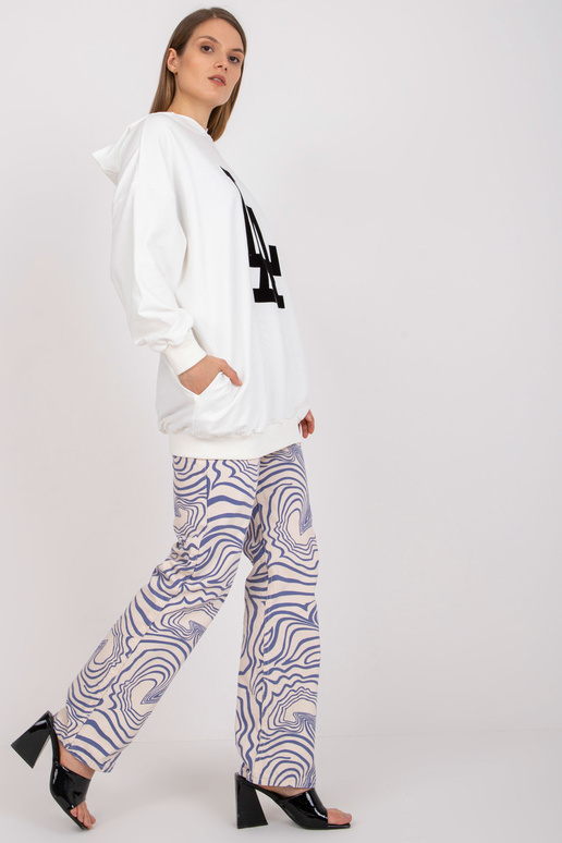 Baltas megztinis su gobtuvu ir...