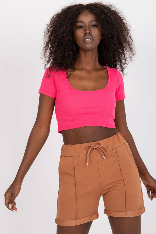 Šviesiai rudi laisvalaikio šortai su... Šviesiai rudi laisvalaikio šortai su...