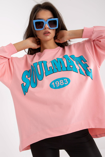 Šviesiai rožinis ir mėlynas...