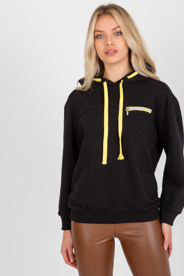 Juodas megztinis su gobtuvu...