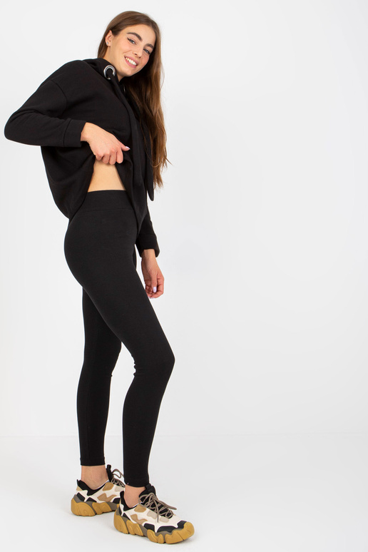 Juodas moteriškas megztinių...