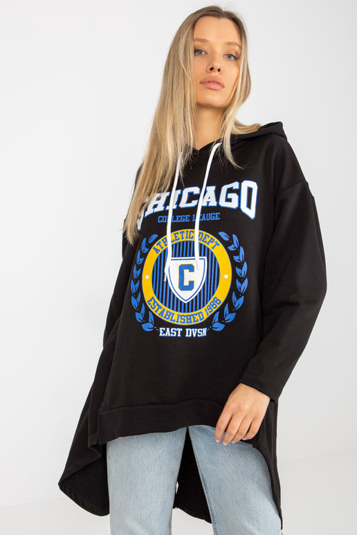 Juodas moteriškas džemperis ilgesne...