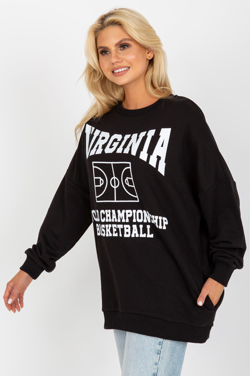 Juodas laisvas megztinis su raštu ir...