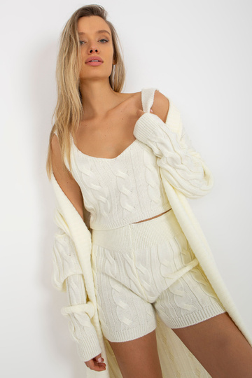 Ecru trijų dalių megztas...