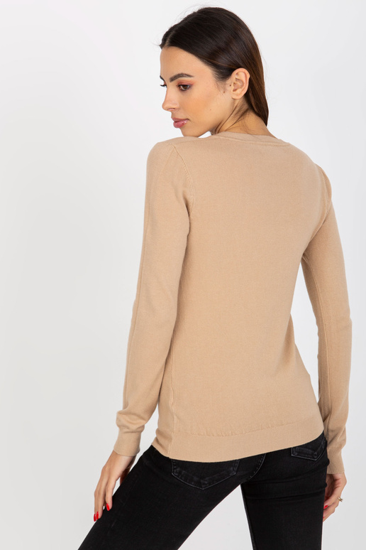 Tamsiai smėlio spalvos klasikinis... Tamsiai smėlio spalvos klasikinis...