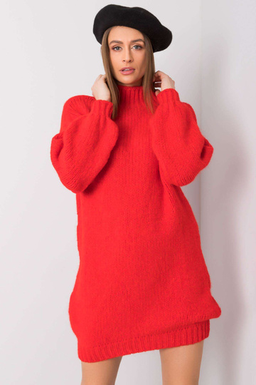 Raudona laisva megzta suknelė 2
